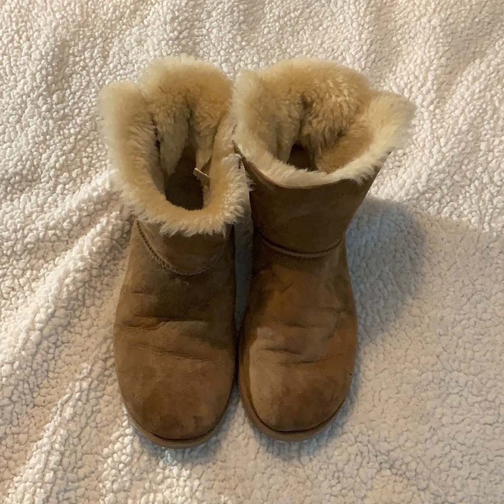 Ugg short Bailey bow boots - Picture 3 of 3
